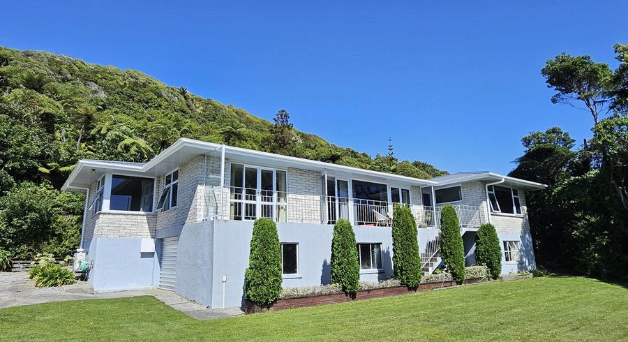  at 127 Main South Road, Karoro, Grey, West Coast