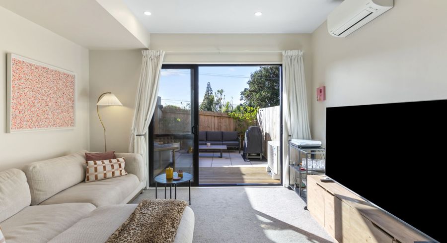  at 5/37 Ambler Avenue, Glen Eden, Waitakere City, Auckland