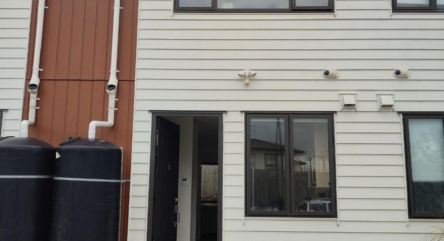  at 9/1 Sylvan Crescent, Te Atatu South, Waitakere City, Auckland