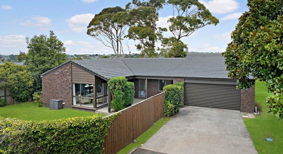  at 6 Baronie Court, Half Moon Bay, Manukau City, Auckland