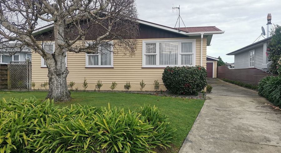  at 10 Ellesmere Crescent, Highbury, Palmerston North