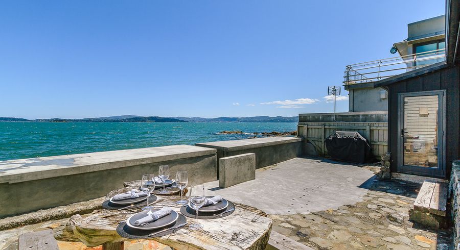  at 604 Marine Drive, Days Bay, Lower Hutt