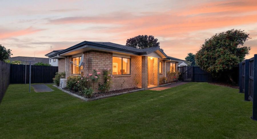  at 1/495 Pages Road, Bexley, Christchurch