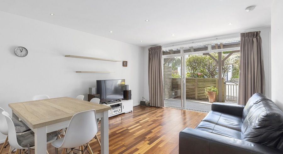  at 4 South Karori Road, Karori, Wellington, Wellington