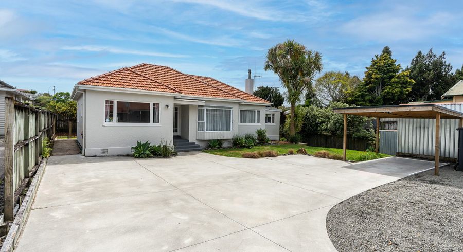  at 82 Maeroa Road, Maeroa, Hamilton, Waikato