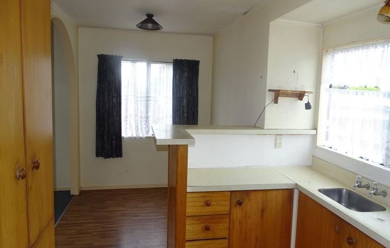  at 2/14 Martin Road, Manurewa, Manukau City, Auckland