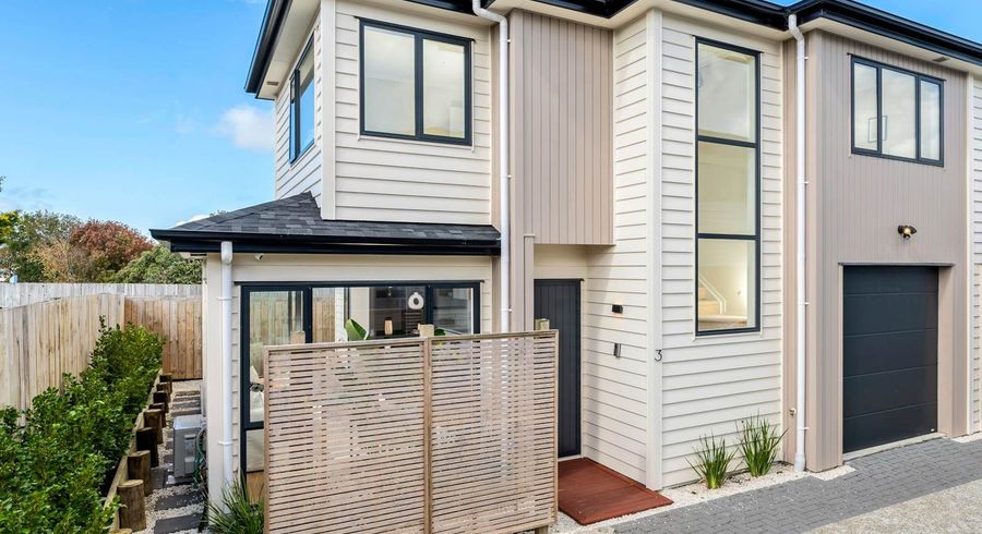  at 3/110 Royal Road, Massey, Waitakere City, Auckland