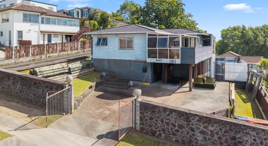  at 10 Beaufort Place, Papatoetoe, Manukau City, Auckland