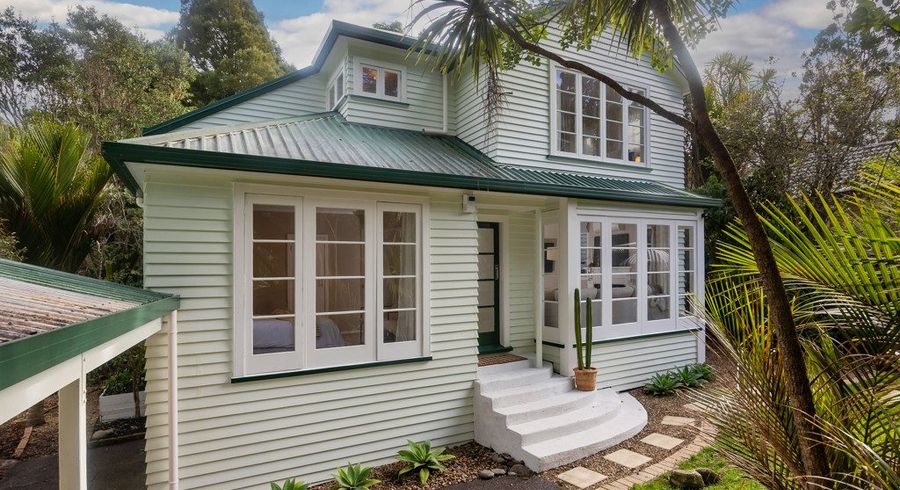  at 29 Hollywood Avenue, Titirangi, Waitakere City, Auckland