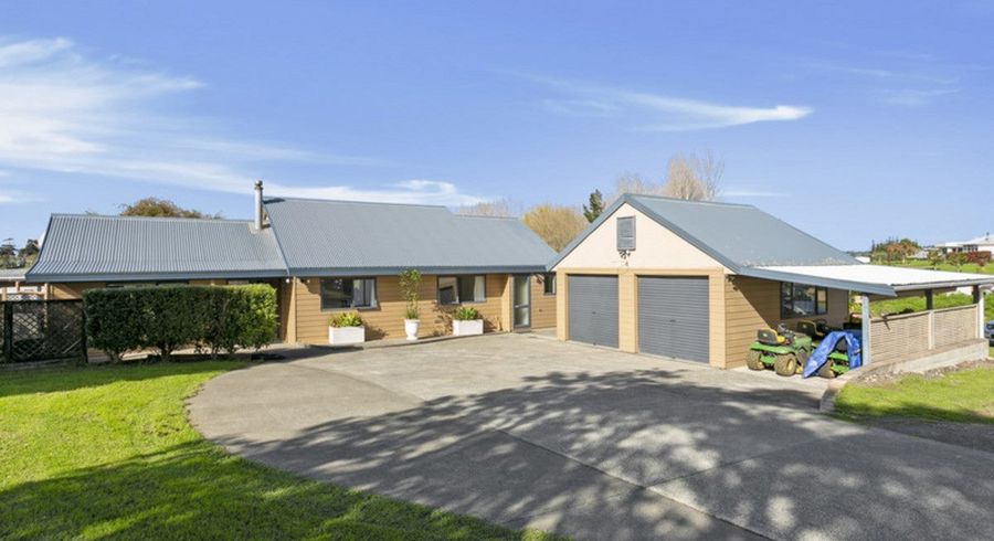  at 204 Postman Road, Albany