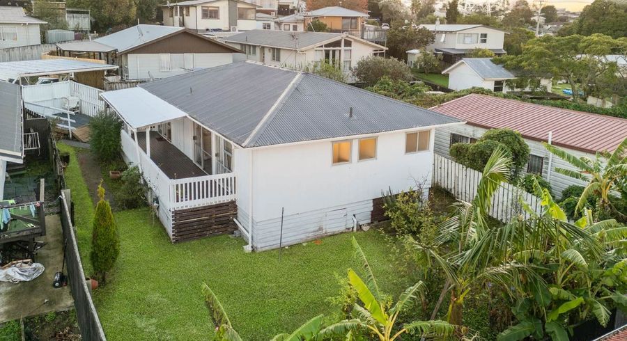  at 2/24a Waimumu Road, Massey, Waitakere City, Auckland