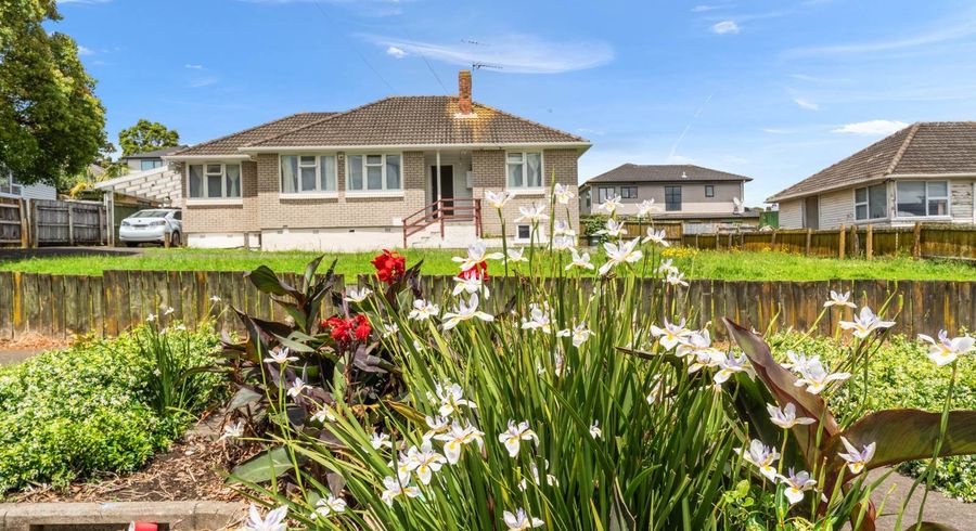  at 21 Anderson Avenue, Point England, Auckland City, Auckland