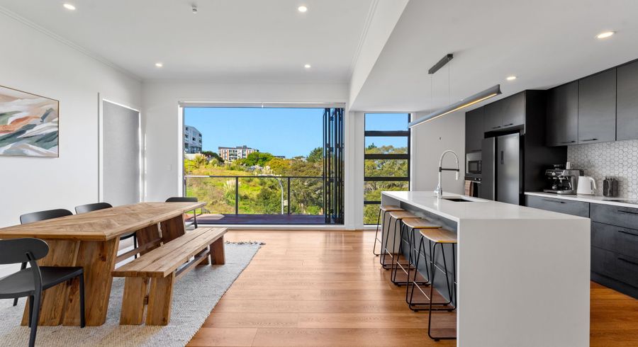  at 8C Huka Road, Birkenhead, North Shore City, Auckland
