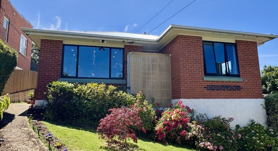  at 16 Frasers Road, Glenross, Dunedin, Otago