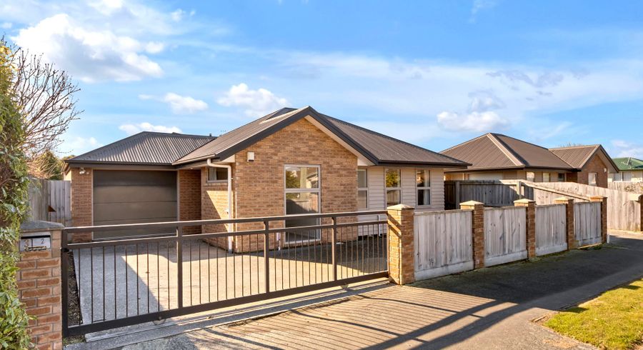  at 2/31 Veitches Road, Casebrook, Christchurch City, Canterbury