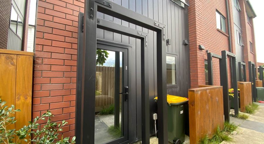  at 8/19 Karamu Street, Te Atatu Peninsula, Waitakere City, Auckland