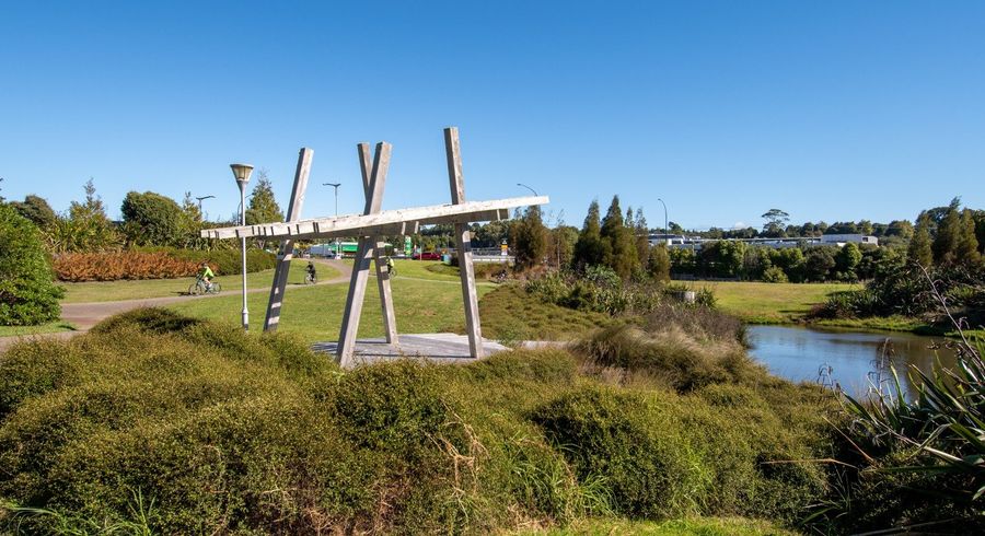  at 1 Tarn Close, Pyes Pa, Tauranga
