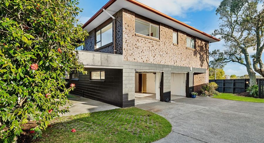  at 1/965 Beach Road, Torbay, North Shore City, Auckland