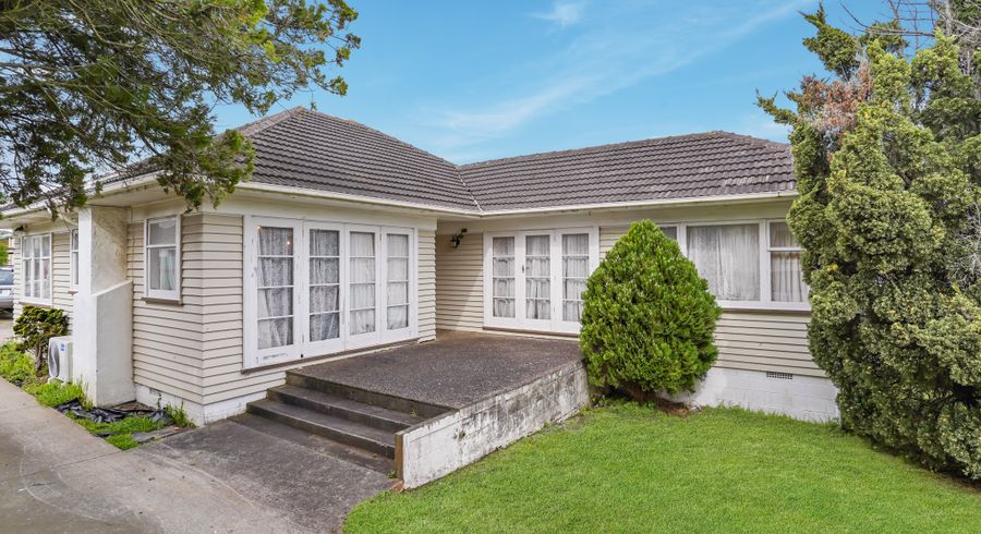  at 10 Richard Road, Mangere, Auckland