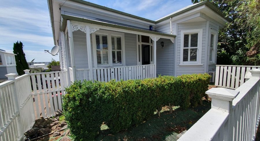  at 15 Maungawhau Road, Epsom, Auckland City, Auckland