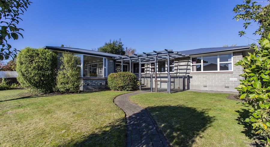  at 2 Gloaming Place, Sockburn, Christchurch City, Canterbury