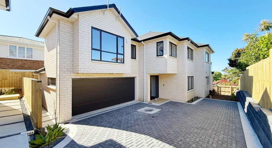  at 8A Downsview Road, Pakuranga Heights, Manukau City, Auckland