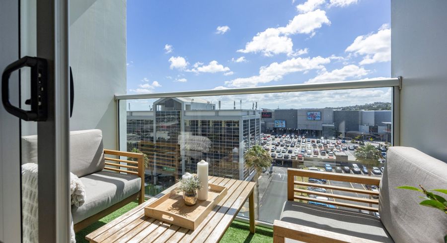  at 603/17 Amersham Way, Manukau, Manukau City, Auckland
