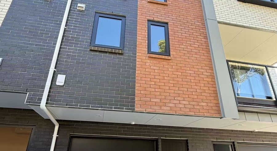  at 3/5 Mount Albert Rd, Mount Albert, Auckland City, Auckland