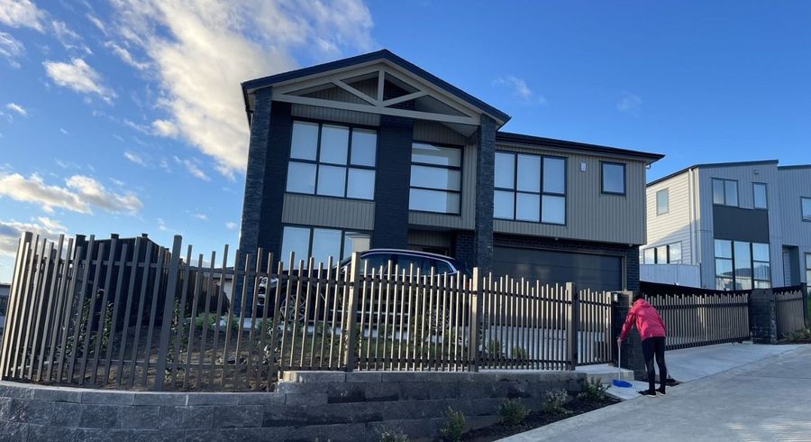  at 23 Meadowridge Drive, Flat Bush, Auckland