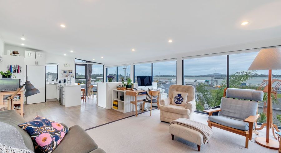  at 1/3 Beach Road, Northcote Point, North Shore City, Auckland