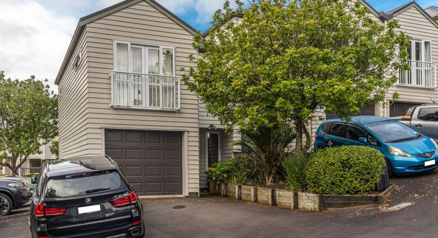  at 14/30 John Jennings Drive, Oteha, Auckland