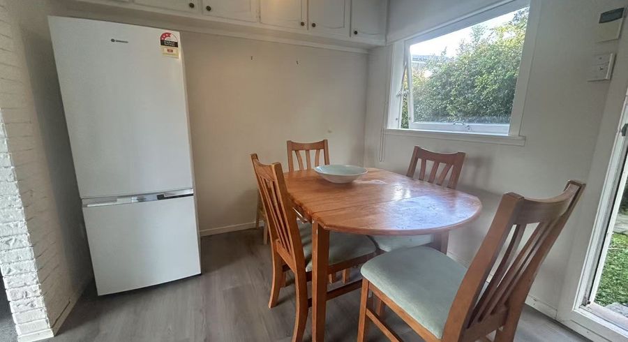  at 1/35 Montgomery Ave, Rothesay Bay, North Shore City, Auckland