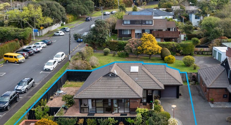  at 1/1 Penzance Road, Mairangi Bay, Auckland