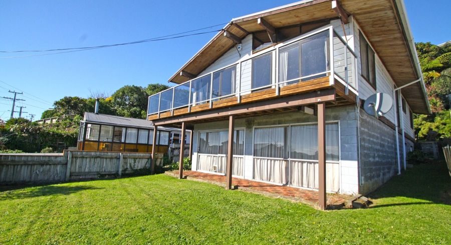  at 9 Annandale Street, Lynmouth, New Plymouth, Taranaki