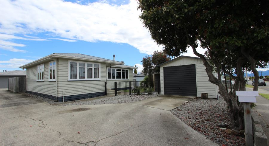  at 242 Scott Street, Redwoodtown, Blenheim