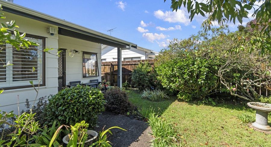  at 3/121 Bruce Mclaren Road, Henderson, Auckland