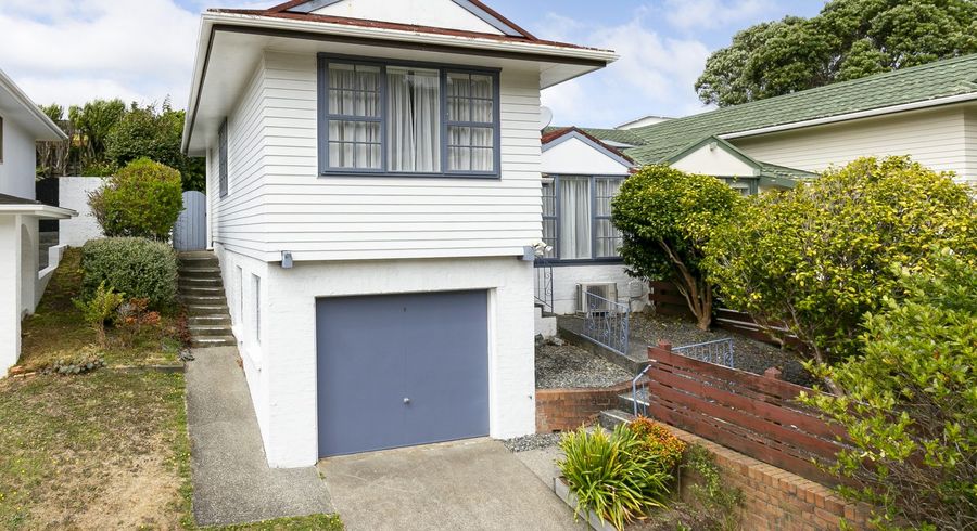  at 92B Churton Drive, Churton Park, Wellington