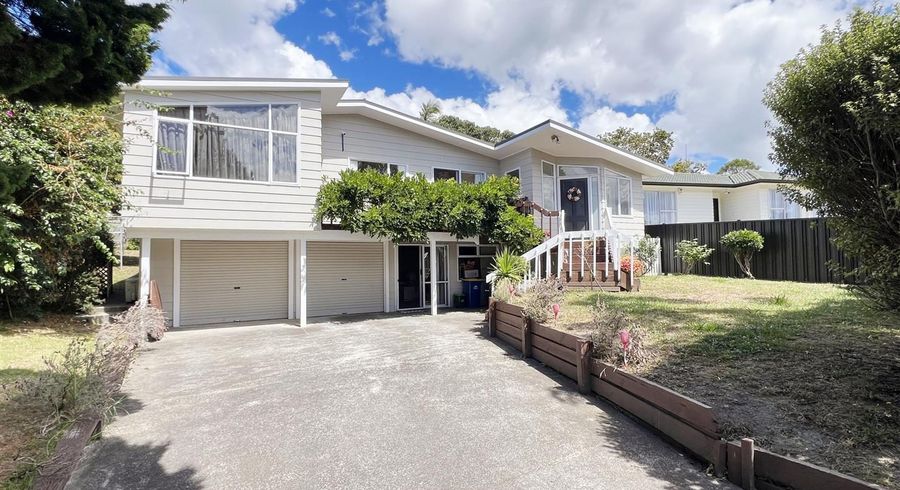  at 10 Salamanca Road, Sunnynook, North Shore City, Auckland