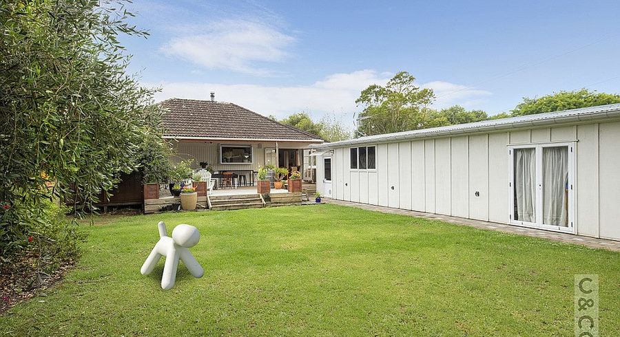  at 7 Taupaki Road, Henderson