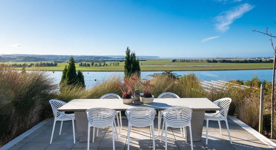  at 292 Poraiti Road, Poraiti, Napier