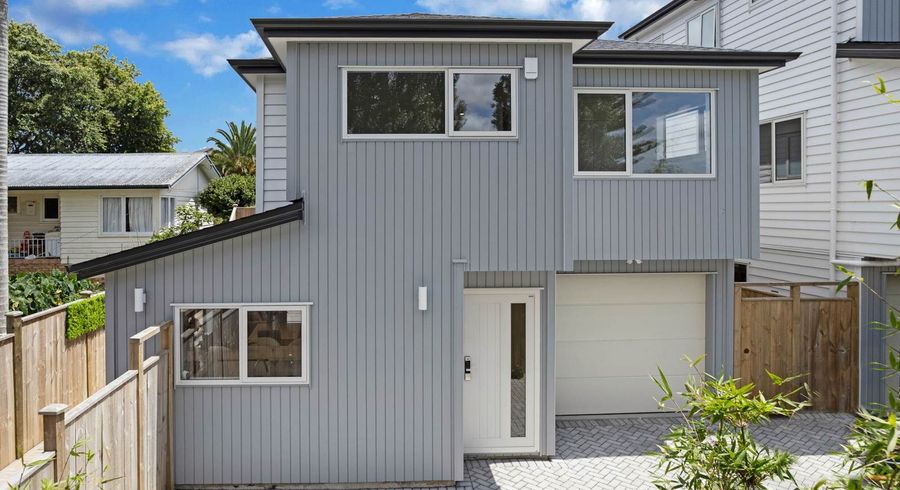  at 27E Greenhill Crescent, Pakuranga Heights, Manukau City, Auckland