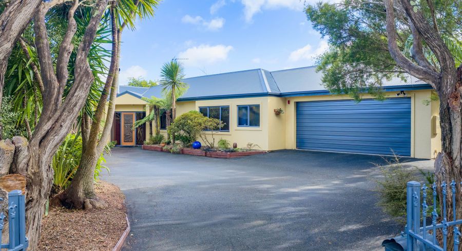  at 42 Ayrshire Drive, Grandview Heights, Hamilton, Waikato