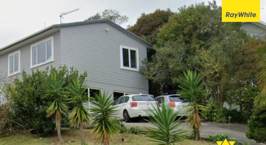  at 2/31 Lanigan Street, Birkdale, North Shore City, Auckland