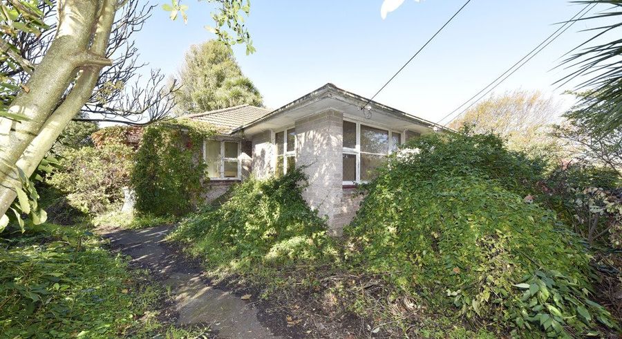  at 126 Avonhead Road, Avonhead, Christchurch City, Canterbury