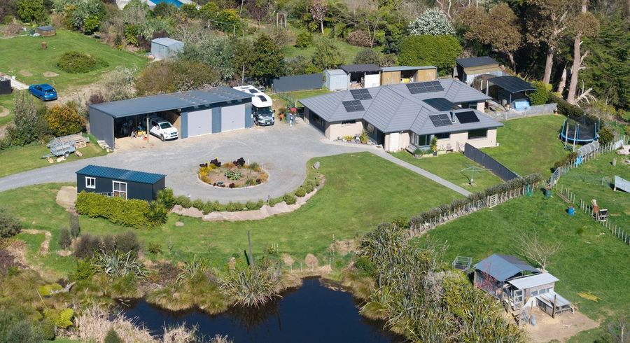  at 30 Mountain View Drive, Manakau, Horowhenua, Manawatu / Whanganui