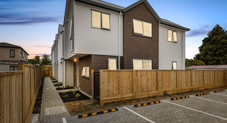  at 3/51 Wharf Road, Te Atatu Peninsula, Waitakere City, Auckland
