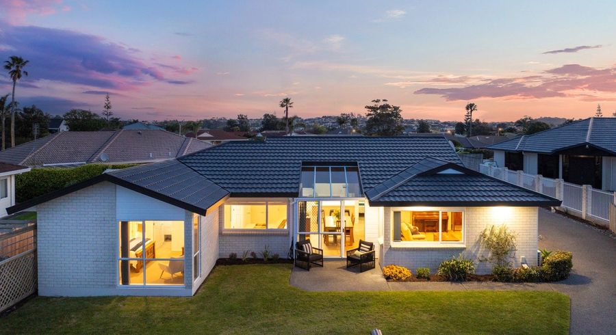  at 3 Lakeside Drive, Orewa, Rodney, Auckland