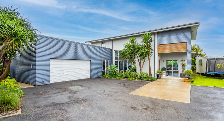  at 18 Olliver Grove, Waikanae Beach, Waikanae