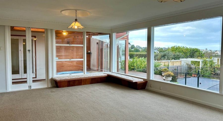  at 129 East Coast Road, Castor Bay, North Shore City, Auckland