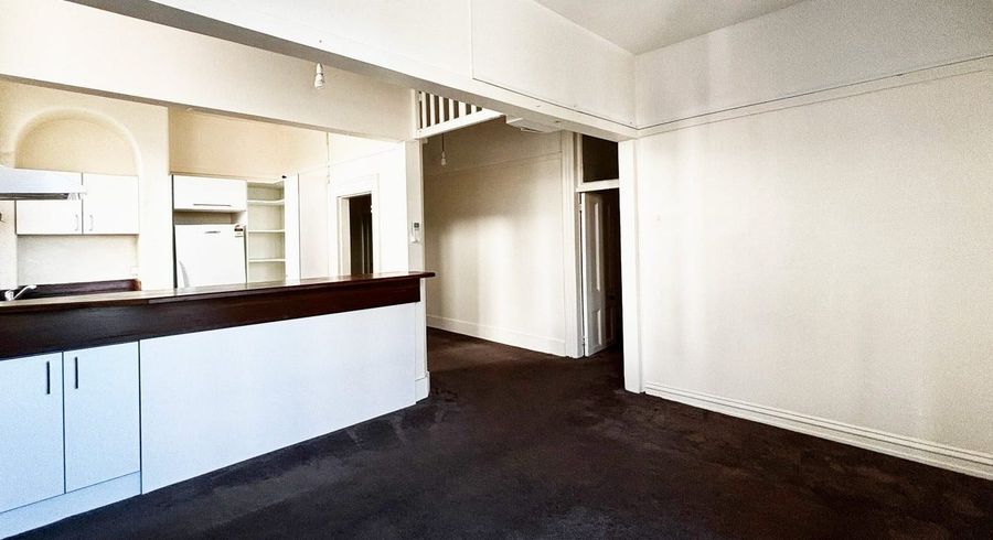  at Bottom Flat/33 Hankey Street, Mount Cook, Wellington, Wellington
